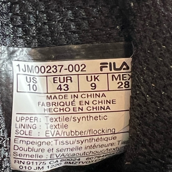 Men’s black Fila sneakers size 10 - Picture 3 of 7